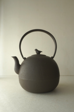 鉄瓶100.jpg